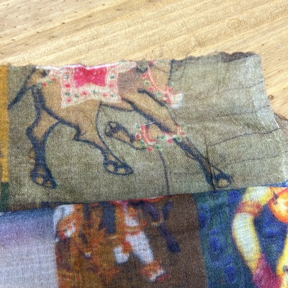 6 ft by 2 ft - Scarf 🧣/ Wrap - Multicolored - Picture 9 of 10